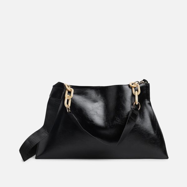 HAUTE SAUCE Women Solid Handheldbag
