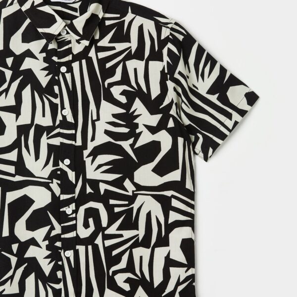 FAME FOREVER Printed Shirt - Image 4